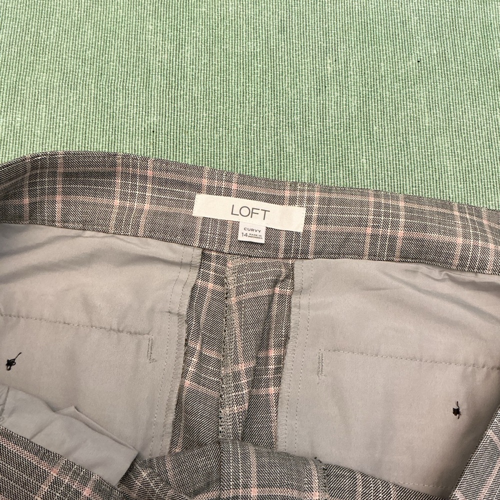 LOFT Curvy Plaid Wide Leg Pants Gray Pink Size 14 - Picture 2 of 12